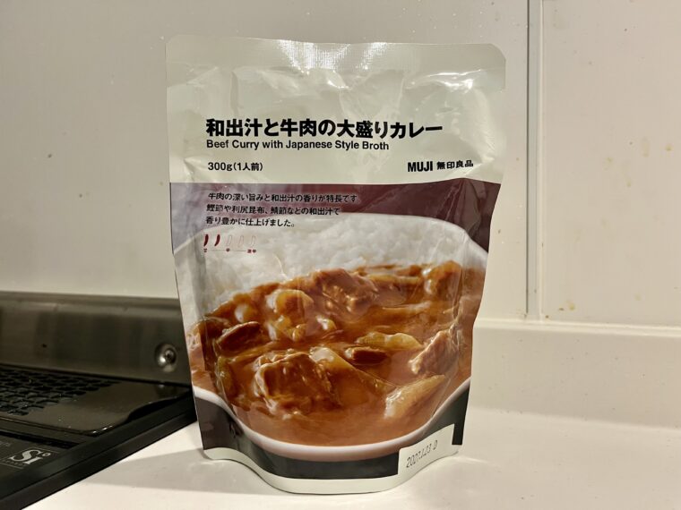 無印良品　和出汁と牛肉の大盛りカレー